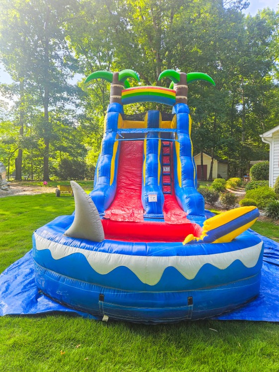 15' Surf's up Waterslide